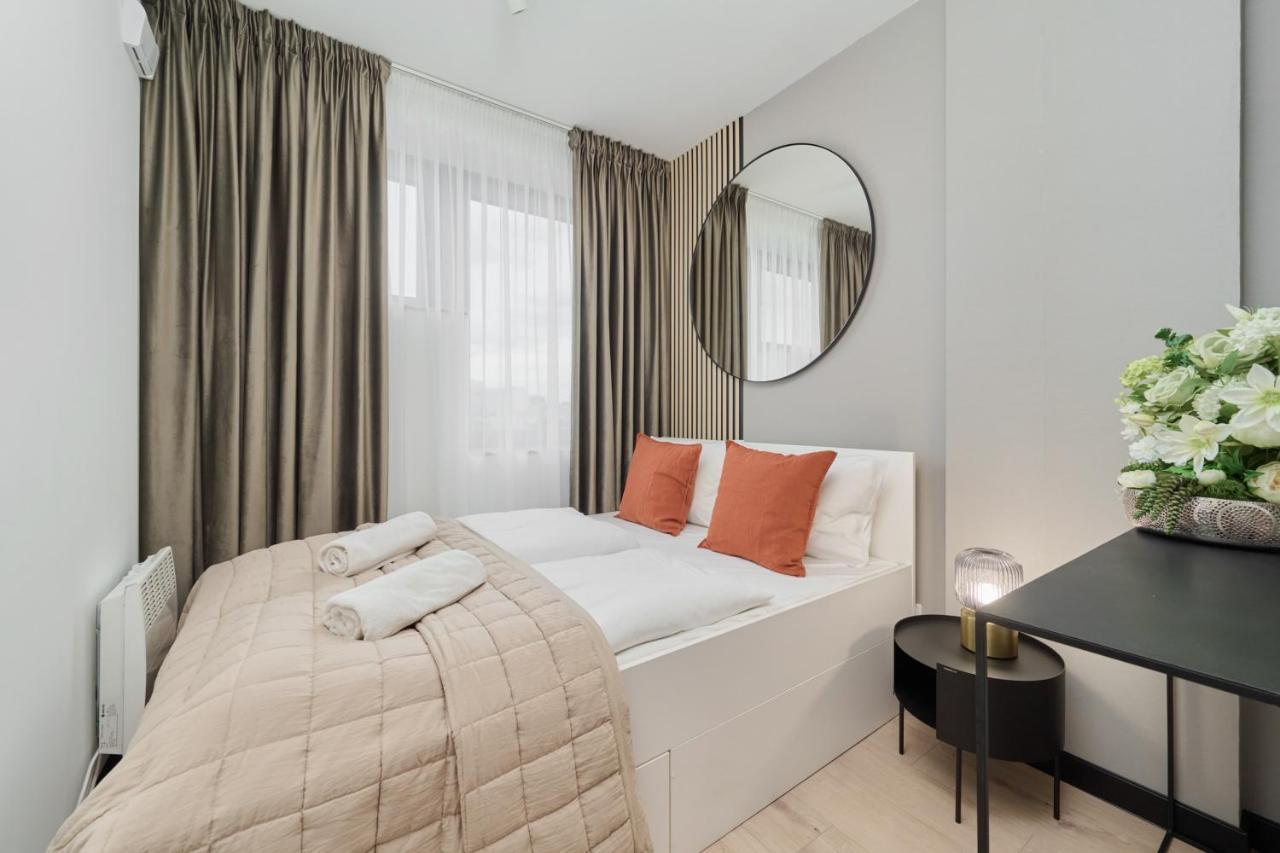 ורוצלב Wroclavia Apartments Dyrekcyjna By Noclegi Renters מראה חיצוני תמונה